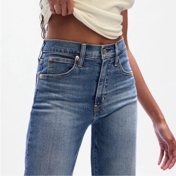 Gap Kick Fit Jeans - Picture 2 of 6